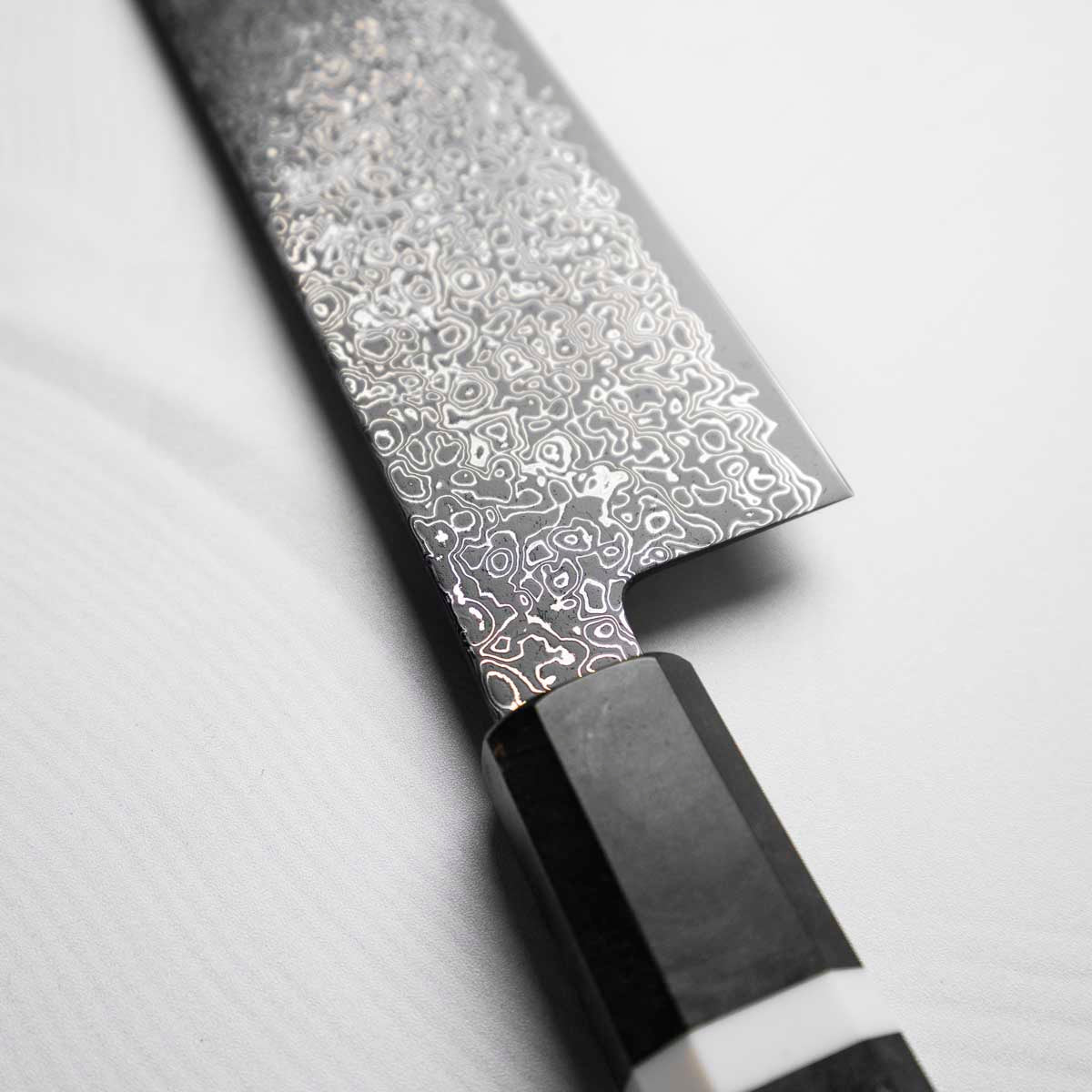Hatsukokoro Saihyo SG2 Black Damascus Gyuto 210 - Maple