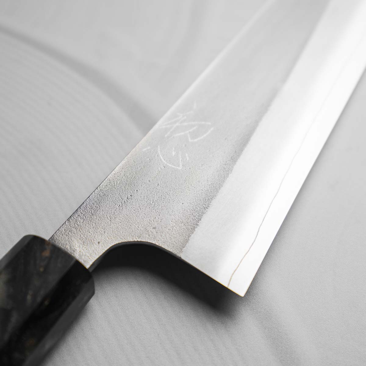 Yoshikane (Hatsukokoro) SKD Nashiji Kiritsuke 210mm - Maple