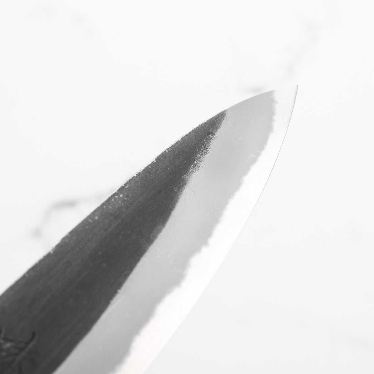 Mutsumi Hinoura Ajikataya White 2 Petty 135mm - Bocote & Black Horn