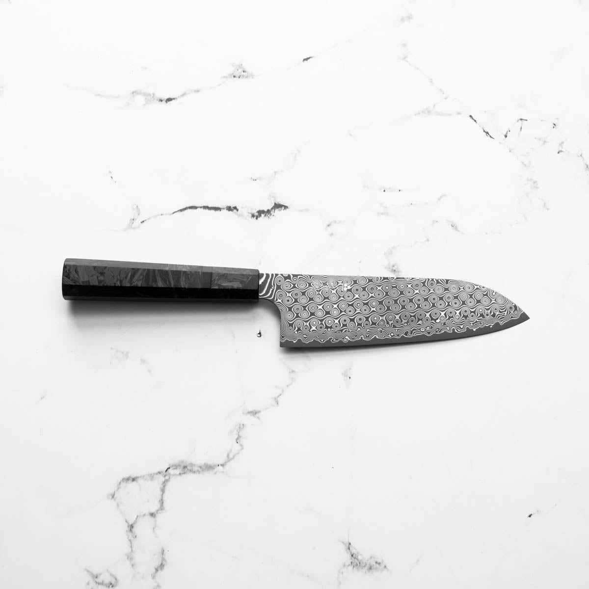 Nigara Hamono "Anmon" SG2 Damascus Santoku 180mm - Dark Carbon Fibre