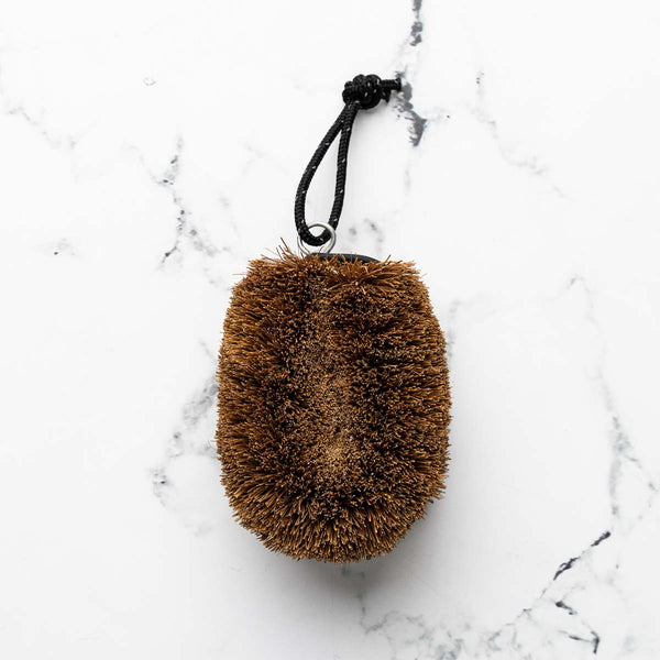 Fujita Kinzoku - Palm Fibre Scrubbing Brush