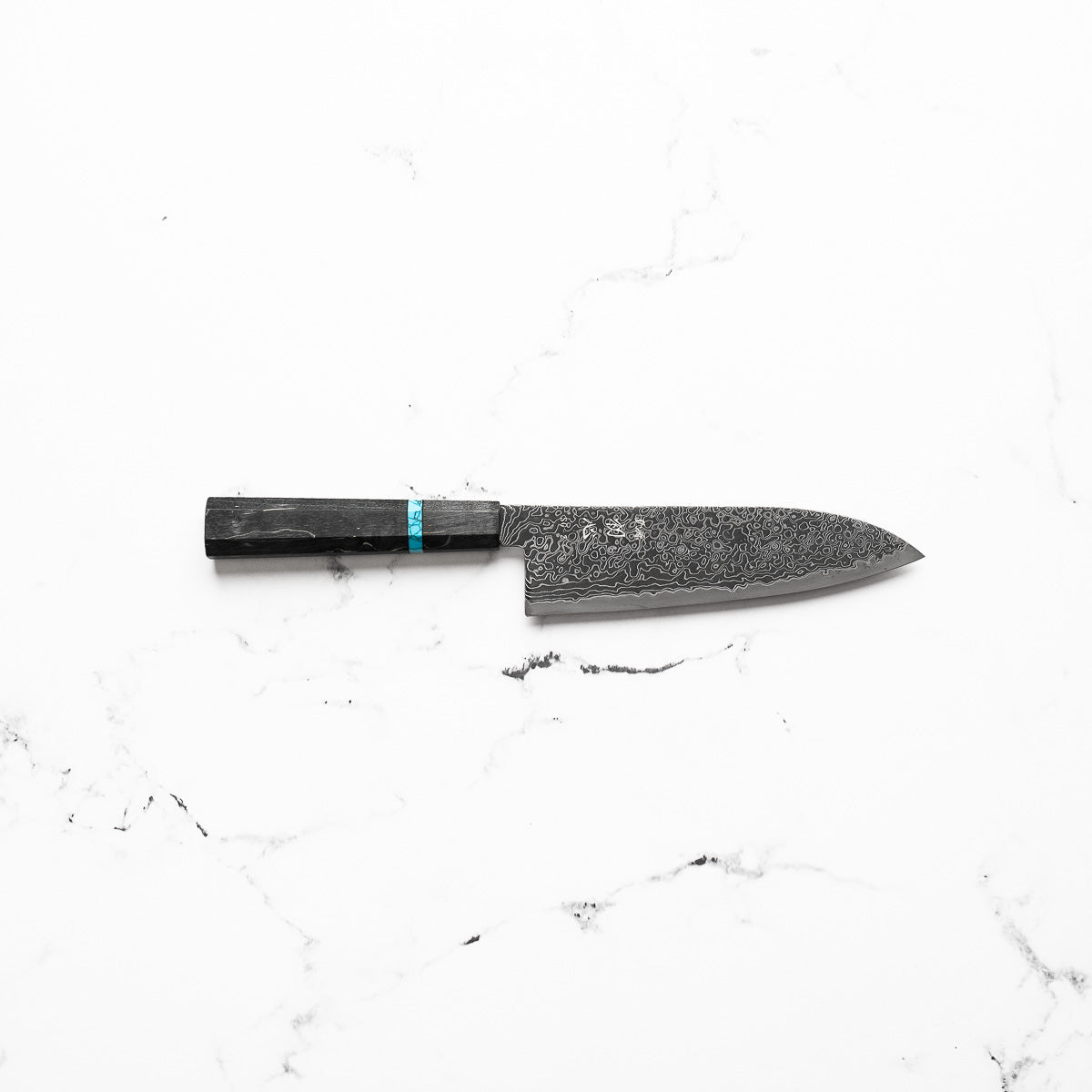 Hatsukokoro Ryuhyo Kurozome SG2 Damascus Santoku 180mm -  Maple Turquoise