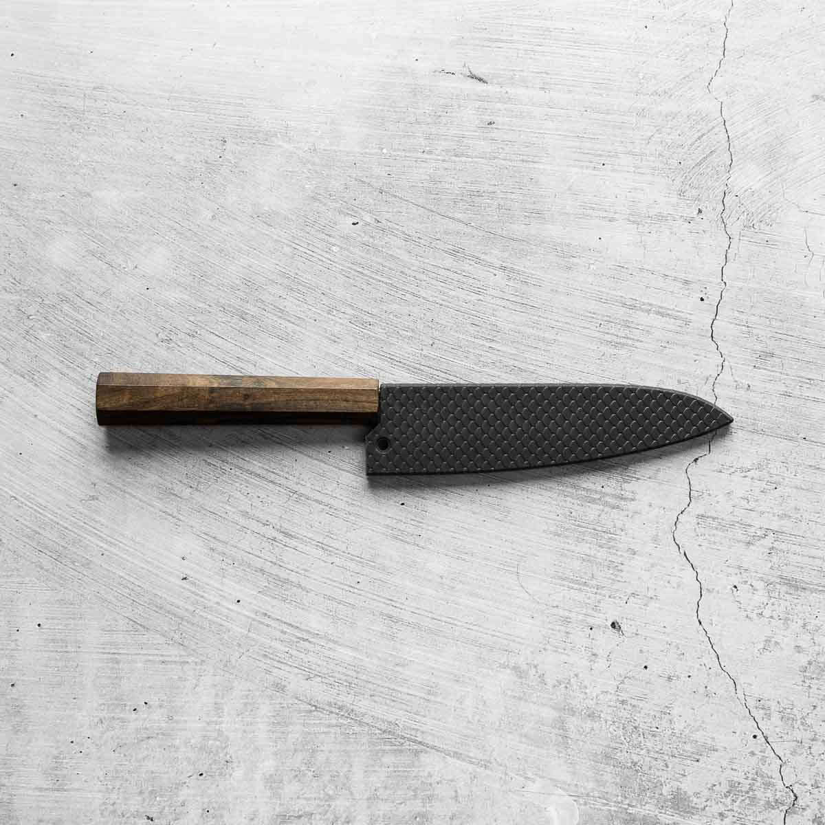 Hatsukokoro Hikari SLD Petty 135mm - Fitted Saya - Scales