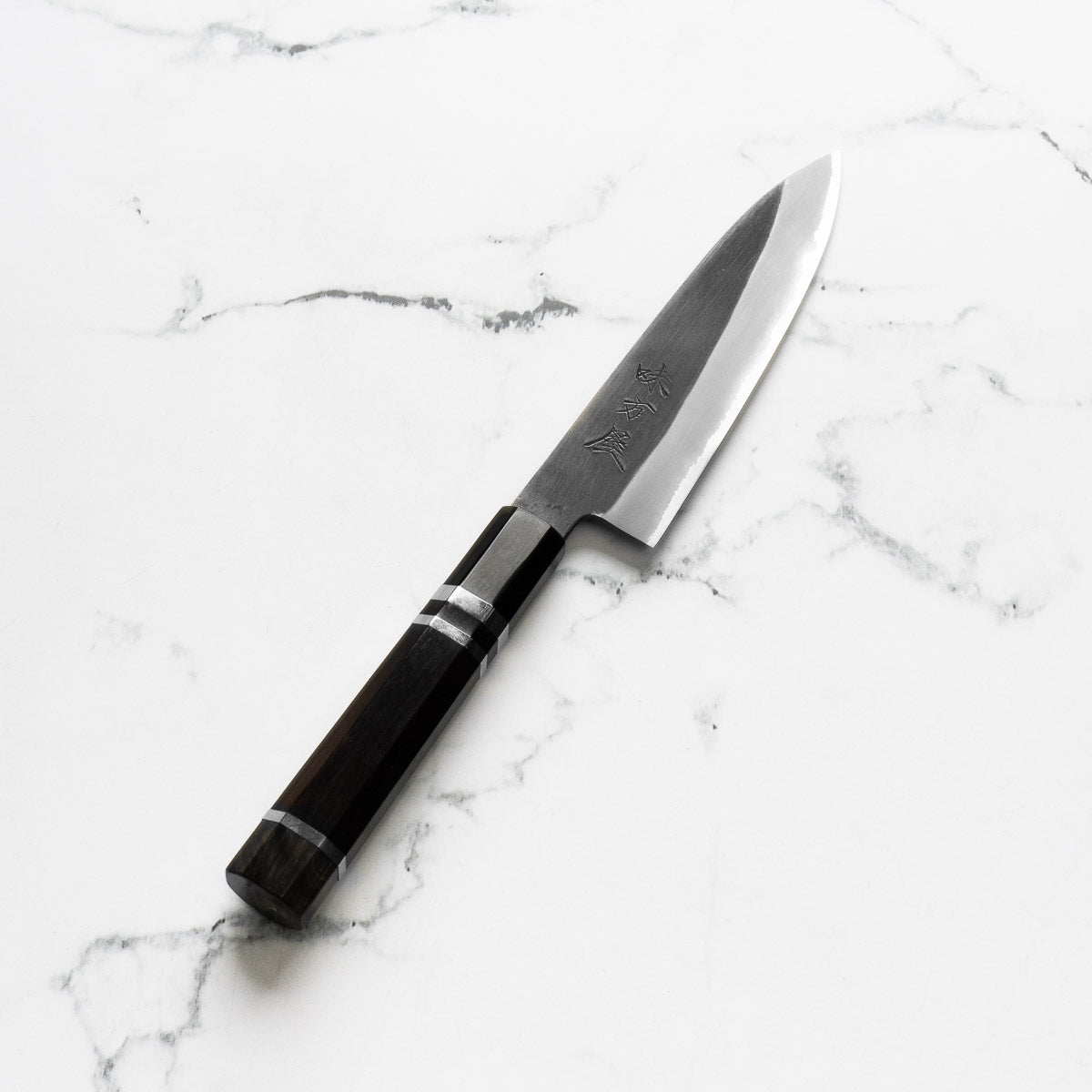 Mutsumi Hinoura Ajikataya White 2 SS Clad Petty 135mm - Ebony w/ Double Black Horn (3 rings)